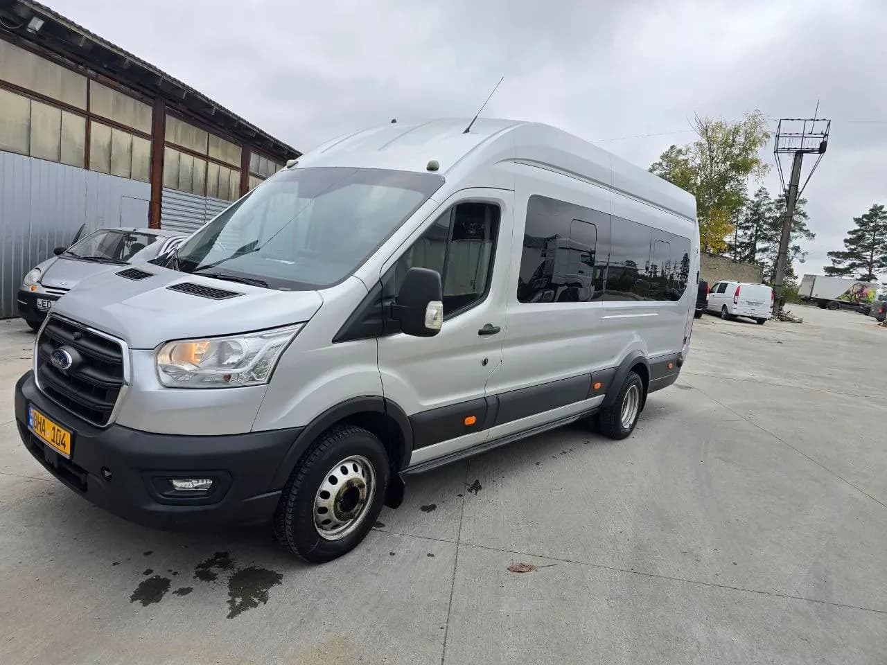 Ford Transit, 2019 — Photo 2 of 11